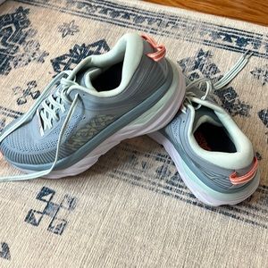 HOKA Bondi 7 Sneakers